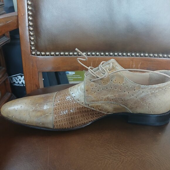 Novel spiffy mens lace ups in snakeskin and embossed leather. - Picture 3 of 8